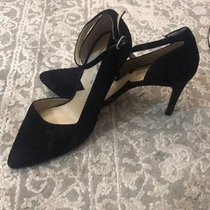 Pointed toe Black Suede Adrienne Vittadini Heel